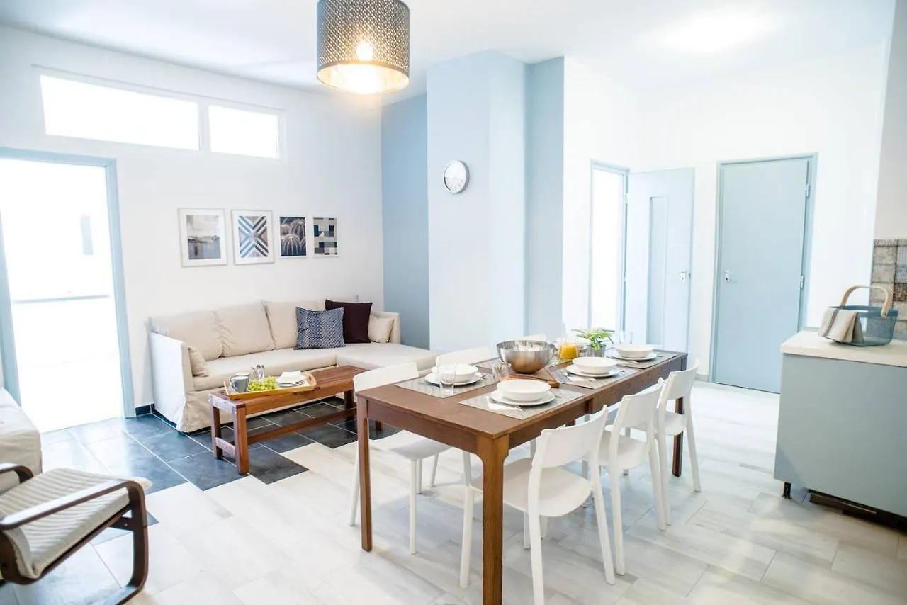 شقة بودابست Central New Home With 3 Bedrooms, A/C And Balcony